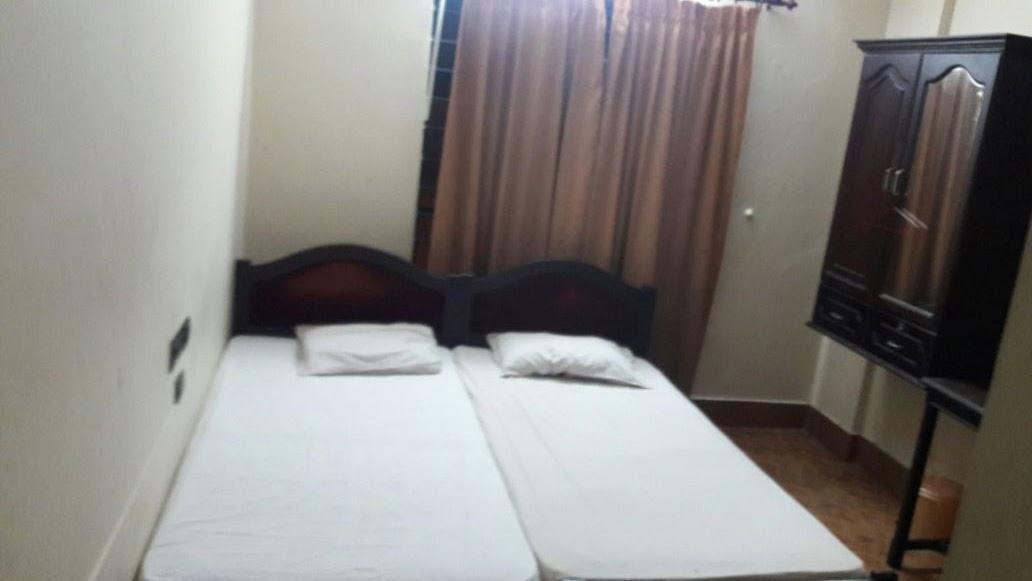 Guruvāyūr Poonthanam Guest House מראה חיצוני תמונה
